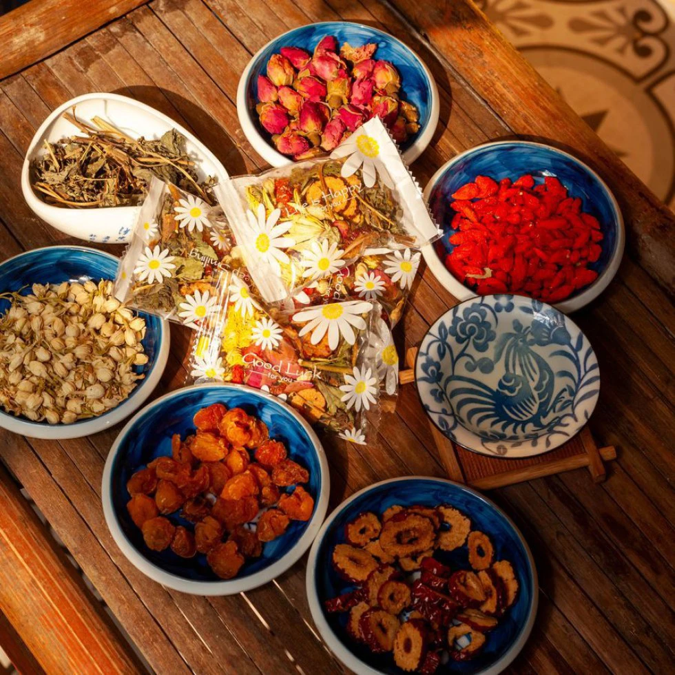 শুকনা মরিচ ও মশলা